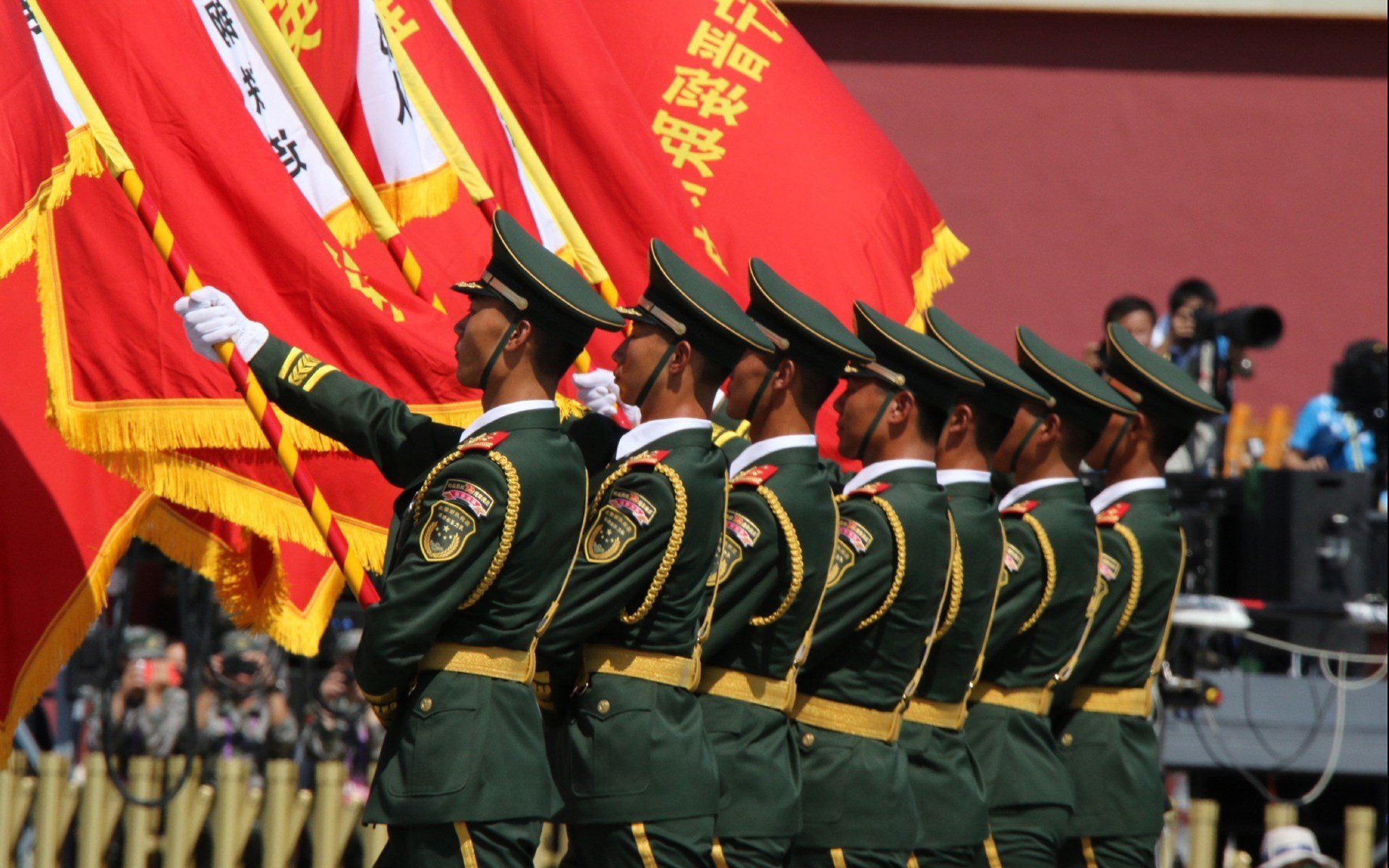 救赎与翻盘,足球场上的双重奏—若日尼奥重生与英格兰逆袭的交响