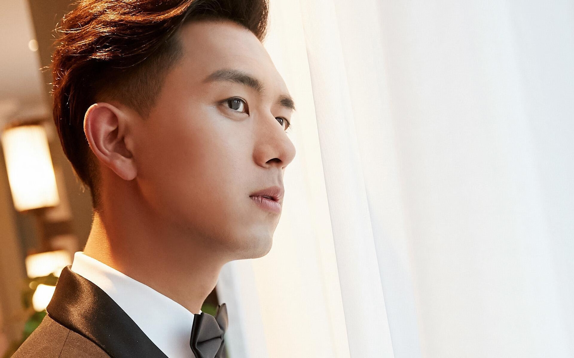 红色闪电突袭,F1揭幕战的赛道博弈与伊朗冲垮法国的战略启示