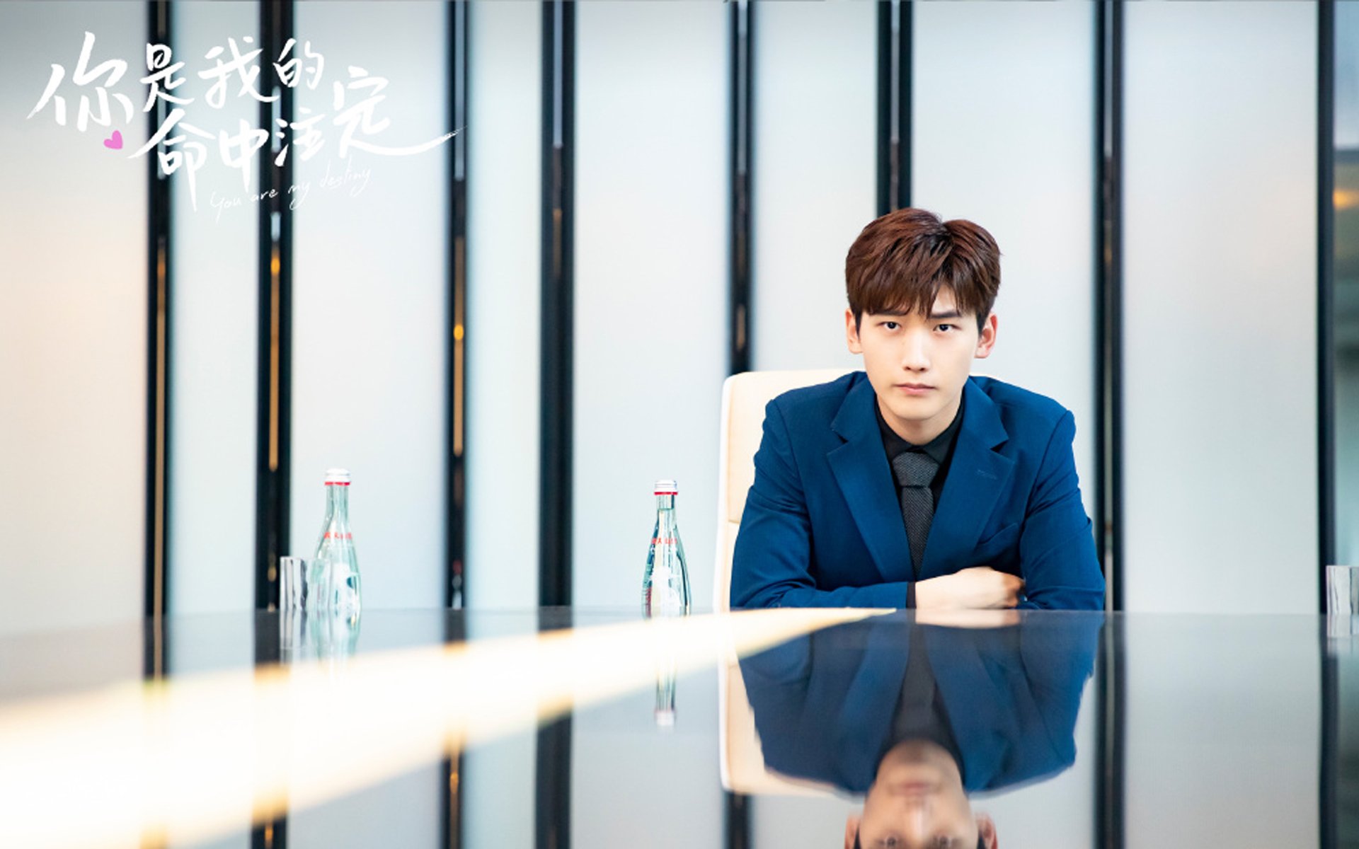 当足球欢呼与F1引擎在深夜共振，我们共同的情感政治学