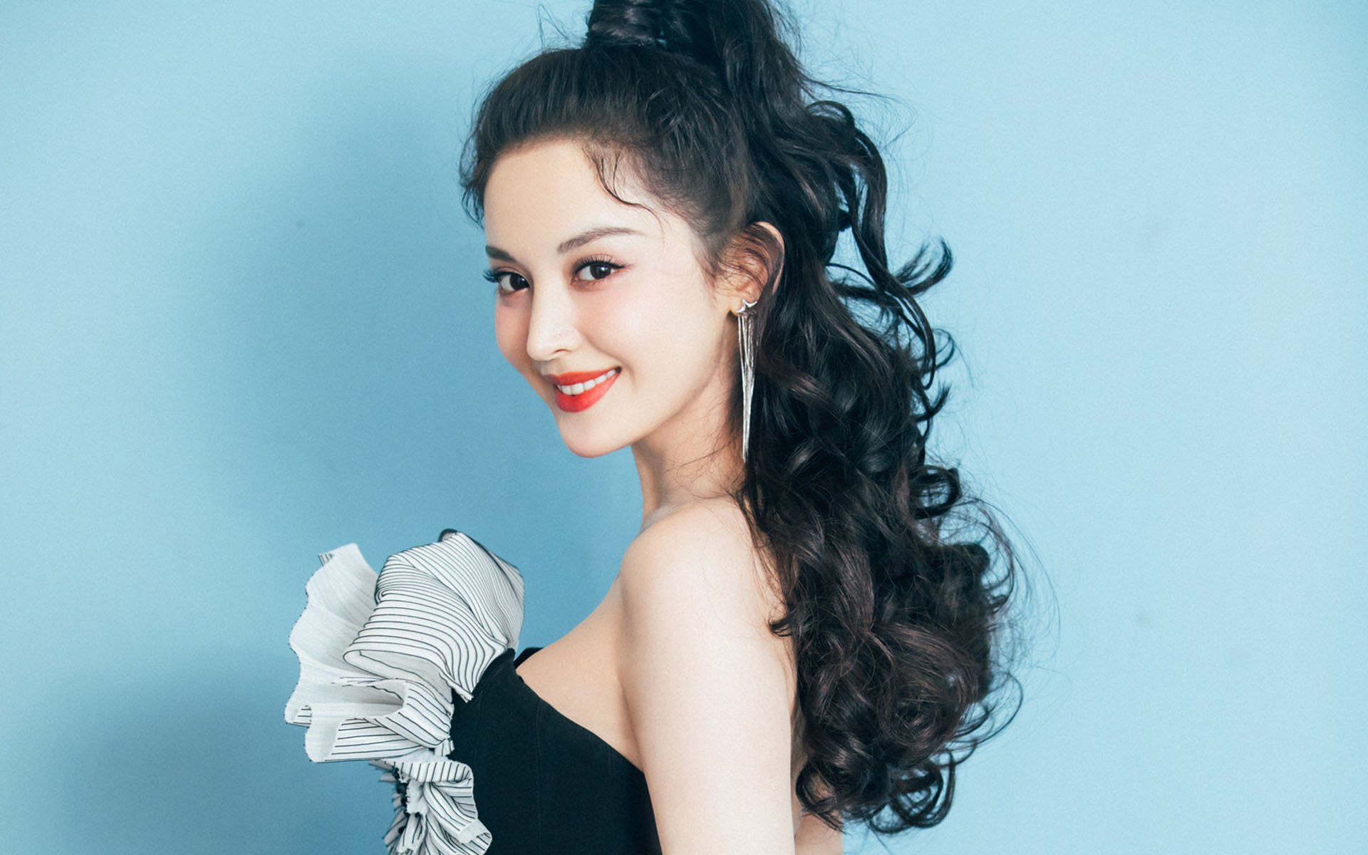 压力熔炉中的璀璨钻石，论巨星如何在绝境中铸造传奇